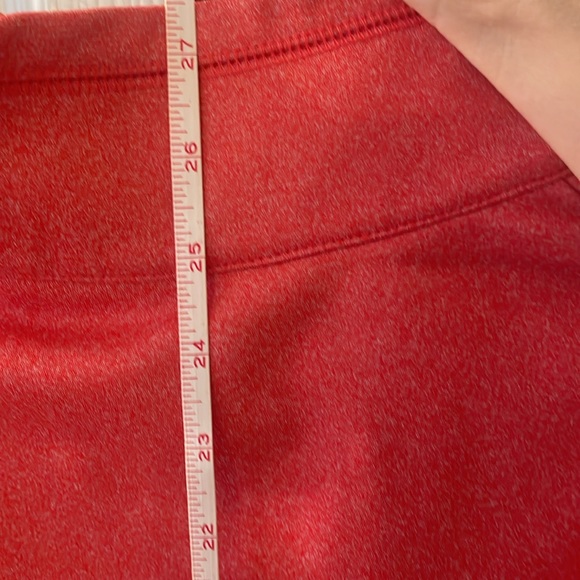 The north face pull over - Picture 3 of 8